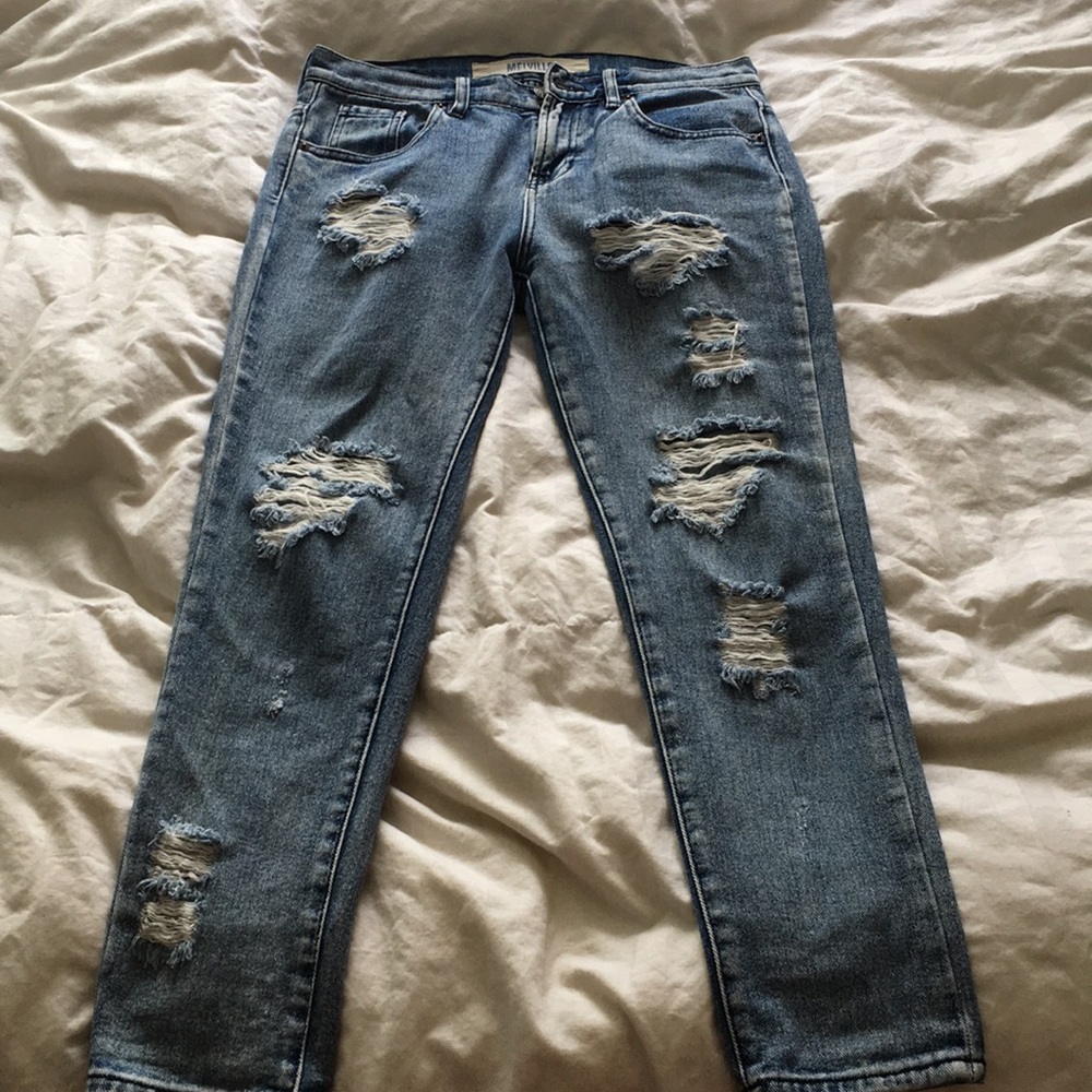 Brandy Melville boy friend jeans